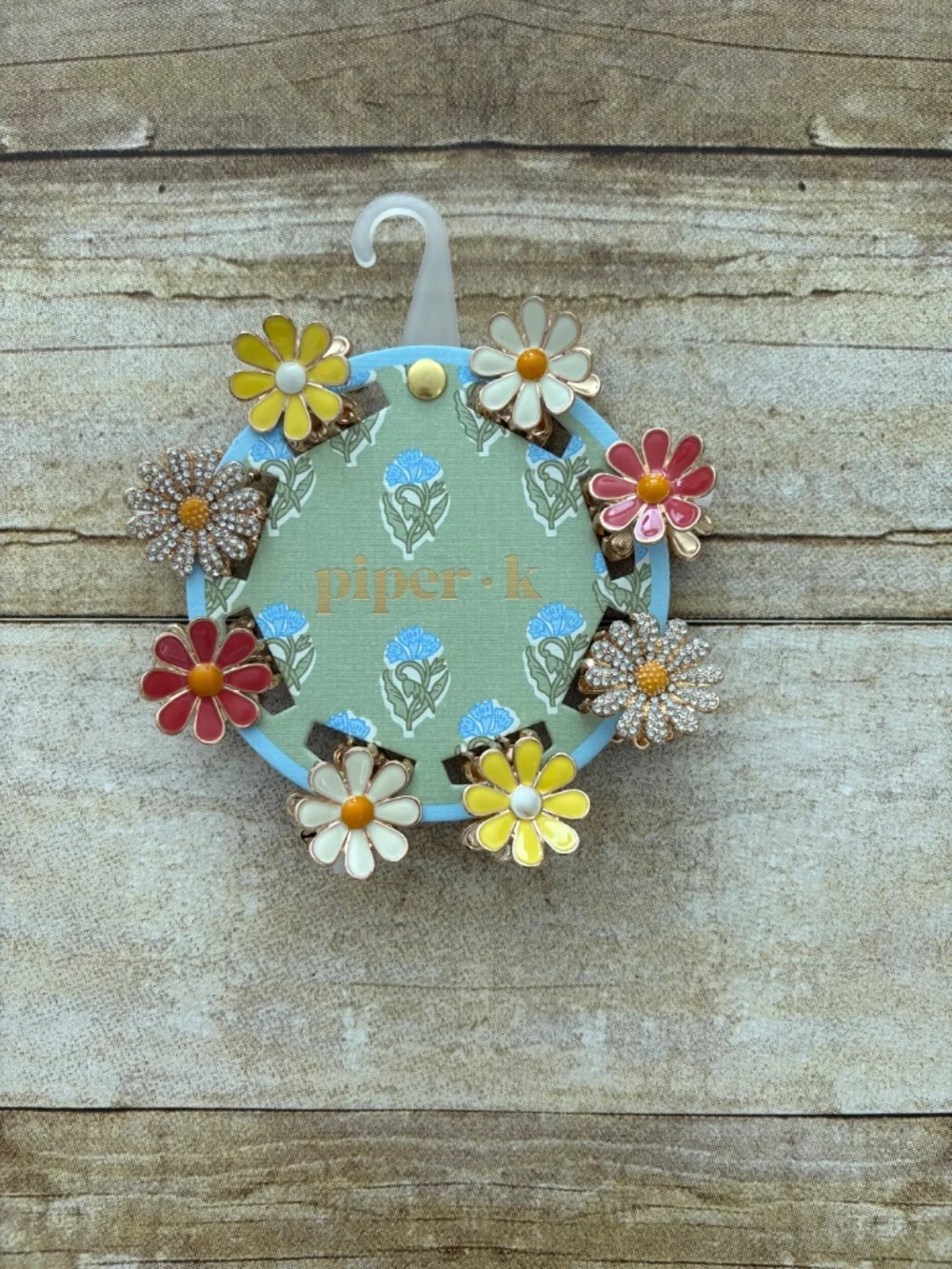 Piper K 8 Piece Set Daisy Flower Hair Clips Brand New on Card
